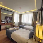 Martinenz Old 3*
